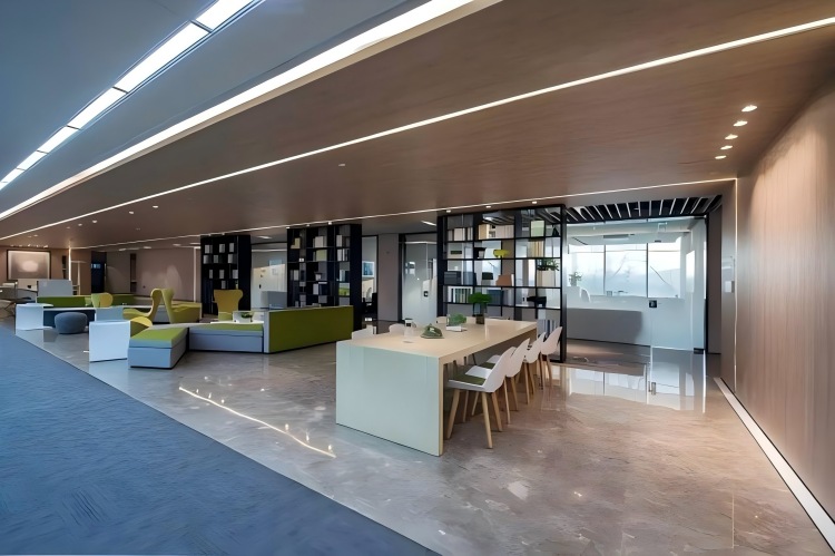 办公室装修：打破设计枷锁，释放无限可能